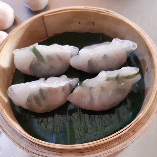 Cảo hẹ tôm thịt.70k 24viên vô khay - Hình ảnh 2